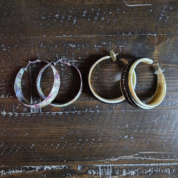 Vintage Y2K Lot of 2 Pairs of Hoop Earrings Patterned Retro Statement Costume - Picture 1 of 7